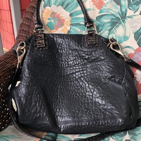 Givenchy Pandora EUC SOLD - Picture 4 of 14